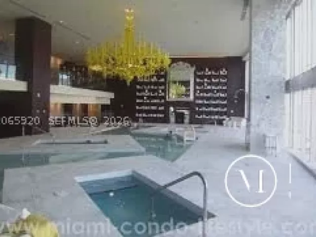 1-bedroom condo for rent in Miami - 465 BRICKELL AVENUE 4906 - MondialRealty