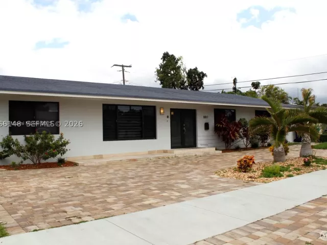 4-bedroom home for rent in Miami - 8811 SW 54th Ter 8811 - MondialRealty