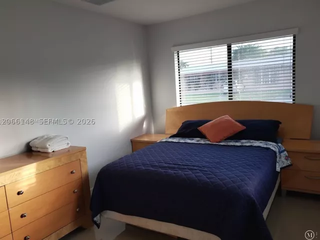 4-bedroom home for rent in Miami - 8811 SW 54th Ter 8811 - MondialRealty