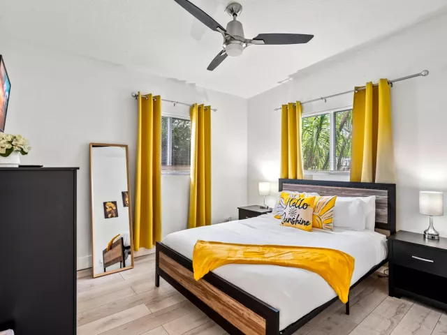 3-bedroom home for rent in Fort Lauderdale - 3305 SW 15th Street - MondialRealty