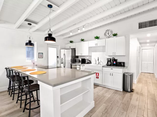 3-bedroom home for rent in Fort Lauderdale - 3305 SW 15th Street - MondialRealty