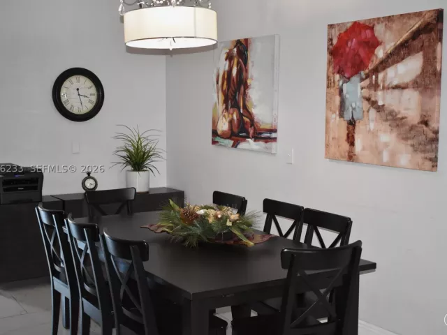 7-bedroom home for rent in Miami - 1435 SW 82nd Pl N/A - MondialRealty