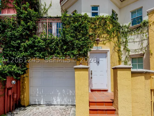 4-bedroom home for sale in Aventura - 18460 NE 30th Ave 18460 - MondialRealty