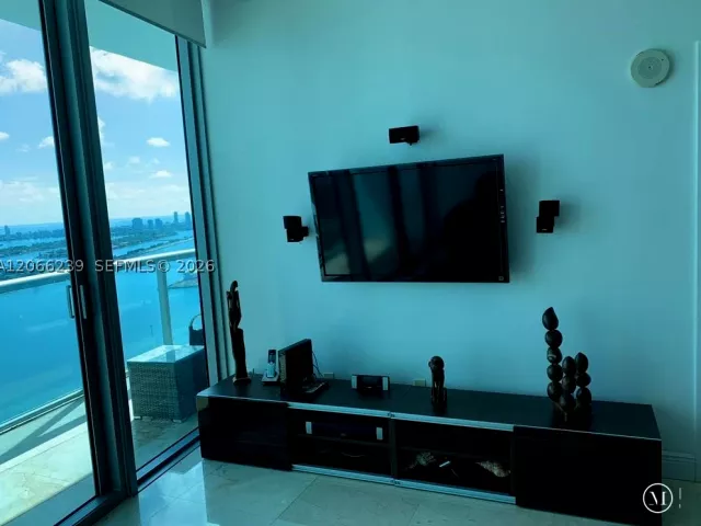 1-bedroom condo for rent in Miami -  - MondialRealty