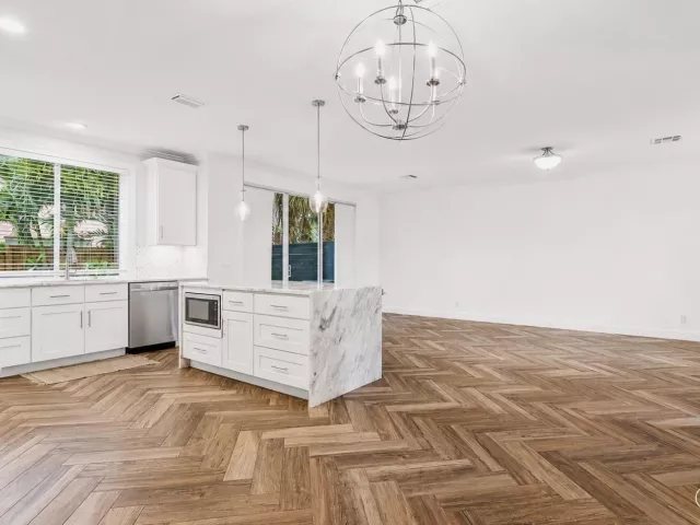 3-bedroom home for rent in Boca Raton - 350 SW 8TH Street 2 - MondialRealty