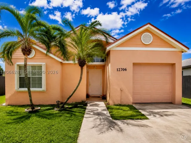 3-bedroom home for sale in Miami - 12706 SW 145th St - MondialRealty