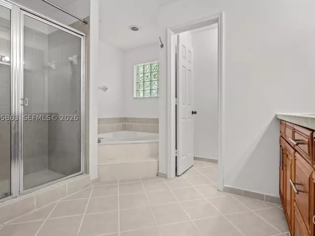 3-bedroom home for sale in Homestead - 1720 NE 35 Avenue - MondialRealty