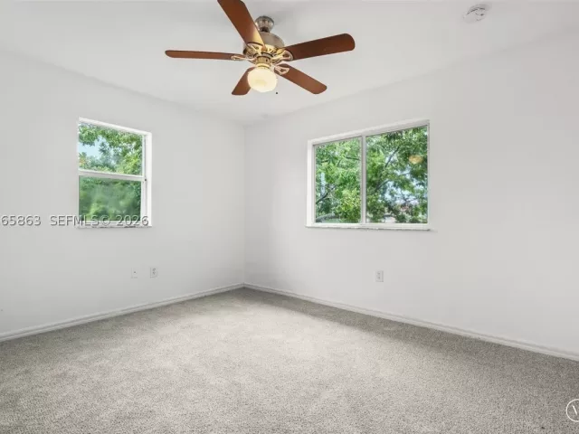 3-bedroom home for sale in Homestead - 1720 NE 35 Avenue - MondialRealty