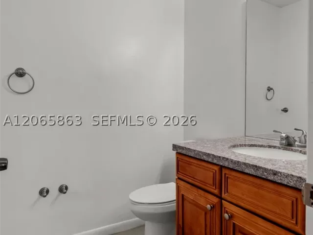 3-bedroom home for sale in Homestead - 1720 NE 35 Avenue - MondialRealty