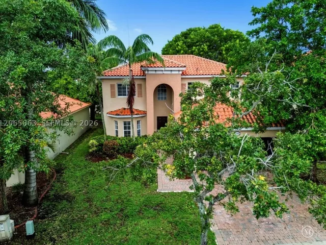 3-bedroom home for sale in Homestead - 1720 NE 35 Avenue - MondialRealty