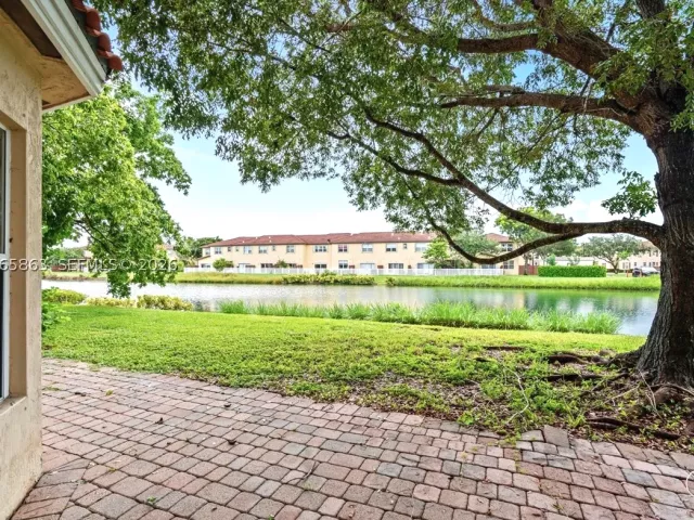 3-bedroom home for sale in Homestead - 1720 NE 35 Avenue - MondialRealty