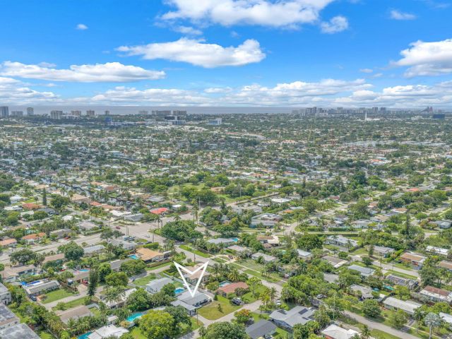 3-bedroom home for sale in Pompano Beach - 850 SW 1st Terrace - MondialRealty
