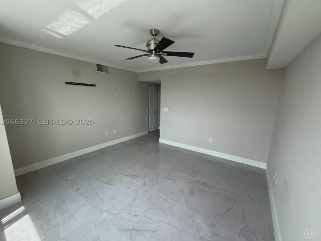 2-bedroom condo for sale in Fort Lauderdale - 610 W Las Olas Blvd 913N - MondialRealty