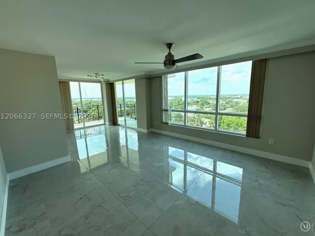 2-bedroom condo for sale in Fort Lauderdale - 610 W Las Olas Blvd 913N - MondialRealty