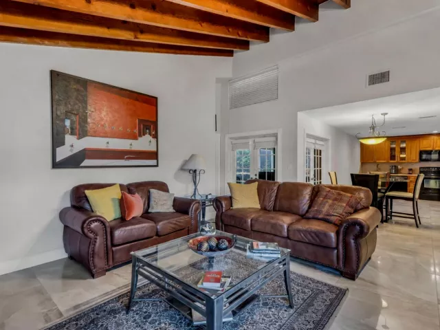 4-bedroom home for sale in Boca Raton - 19626 Sea Pines Way - MondialRealty