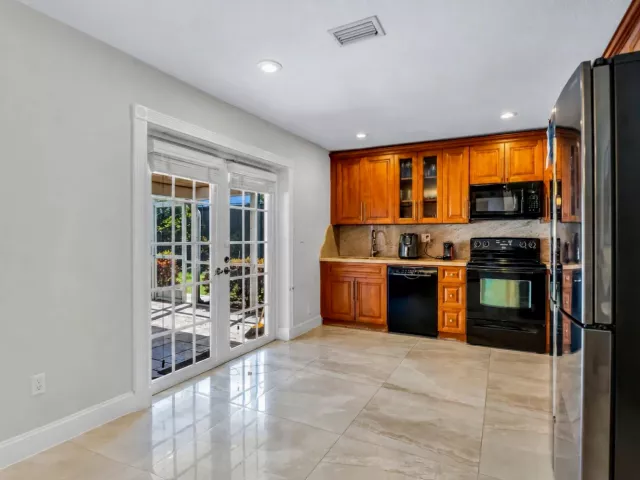 4-bedroom home for sale in Boca Raton - 19626 Sea Pines Way - MondialRealty