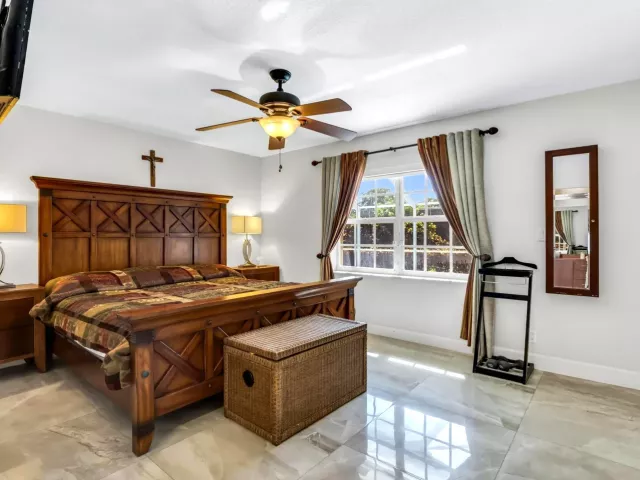 4-bedroom home for sale in Boca Raton - 19626 Sea Pines Way - MondialRealty