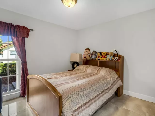 4-bedroom home for sale in Boca Raton - 19626 Sea Pines Way - MondialRealty