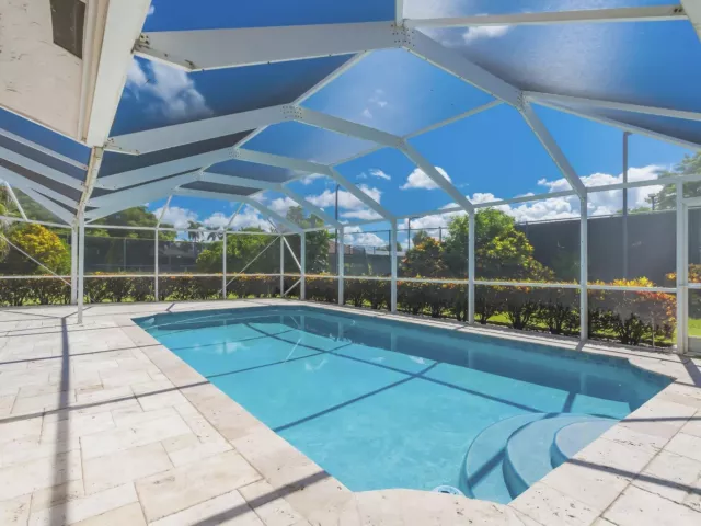 4-bedroom home for sale in Boca Raton - 19626 Sea Pines Way - MondialRealty