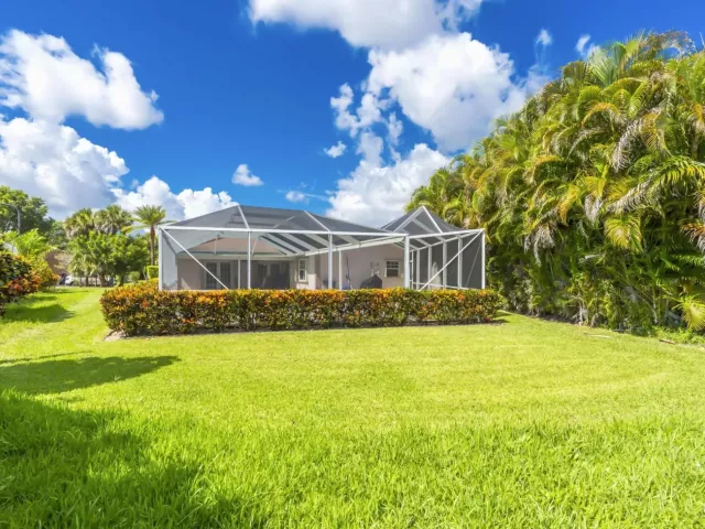 4-bedroom home for sale in Boca Raton - 19626 Sea Pines Way - MondialRealty