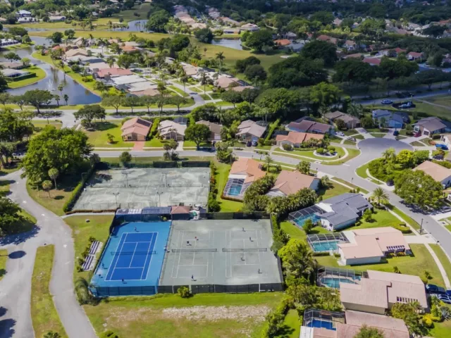 4-bedroom home for sale in Boca Raton - 19626 Sea Pines Way - MondialRealty