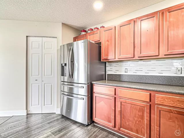 4-bedroom home for sale in West Palm Beach - 6427 Adriatic Way - MondialRealty