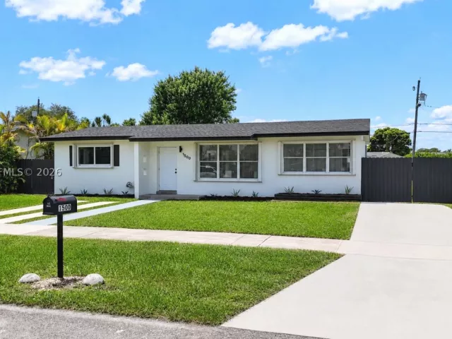 3-bedroom home for sale in Homestead - 1500 NW 11th St - MondialRealty