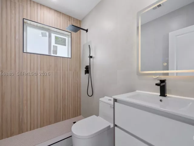 3-bedroom home for sale in Homestead - 1500 NW 11th St - MondialRealty