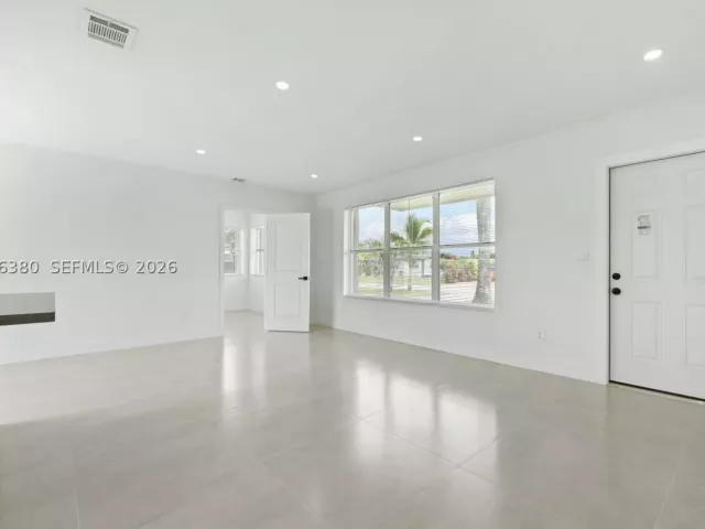 3-bedroom home for sale in Homestead - 1500 NW 11th St - MondialRealty