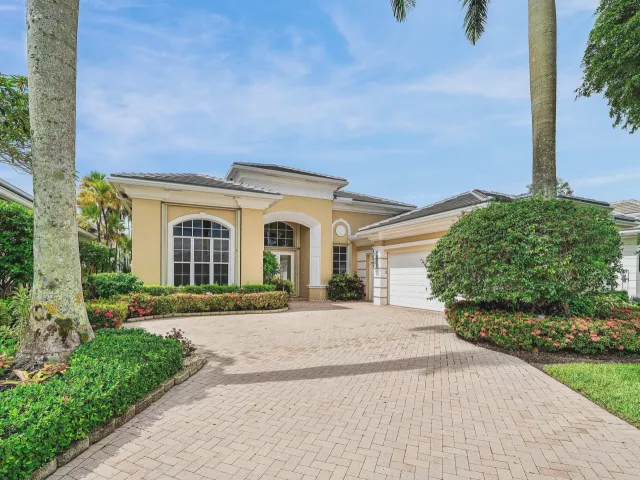4-bedroom home for sale in Delray Beach - 7700 Bella Verde Way - MondialRealty