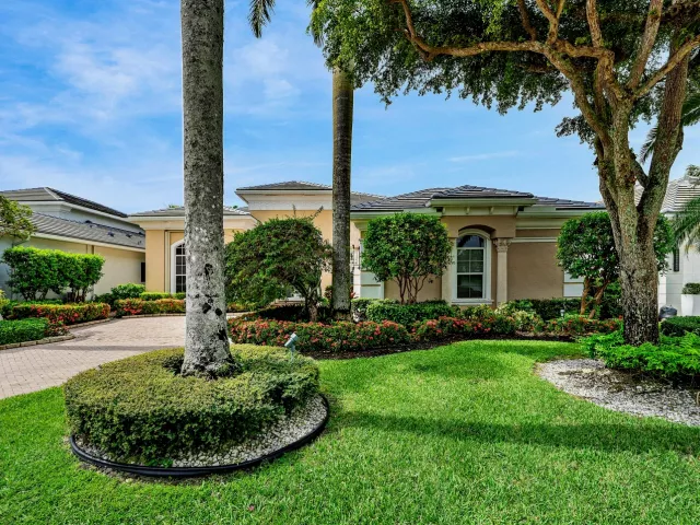 4-bedroom home for sale in Delray Beach - 7700 Bella Verde Way - MondialRealty