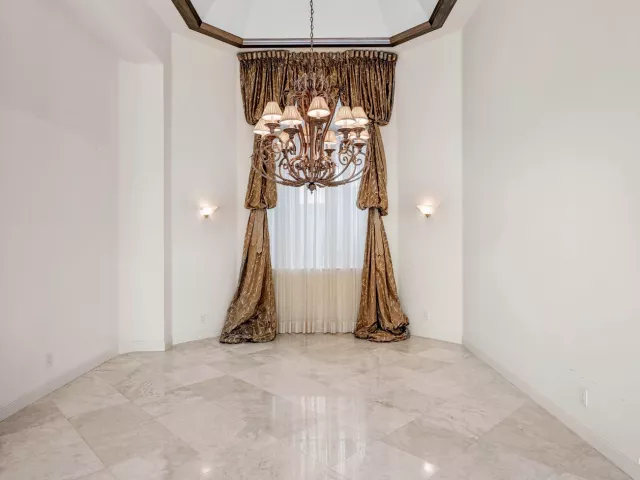 4-bedroom home for sale in Delray Beach - 7700 Bella Verde Way - MondialRealty