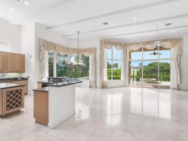 4-bedroom home for sale in Delray Beach - 7700 Bella Verde Way - MondialRealty