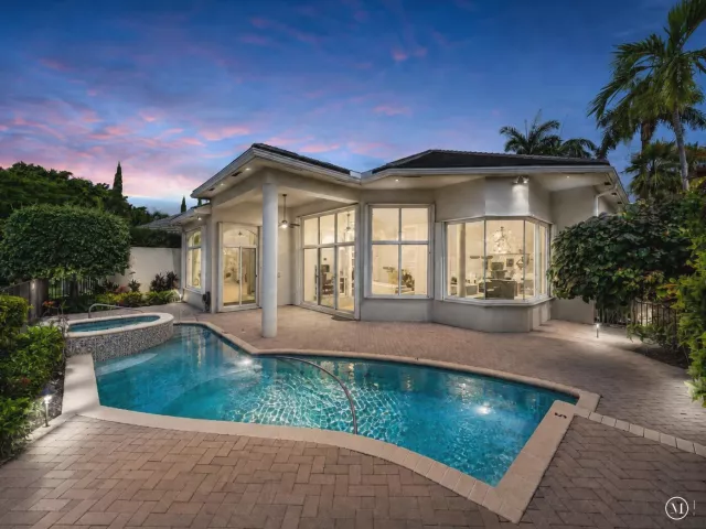 4-bedroom home for sale in Delray Beach - 7700 Bella Verde Way - MondialRealty