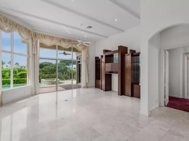 4-bedroom home for sale in Delray Beach - 7700 Bella Verde Way - MondialRealty