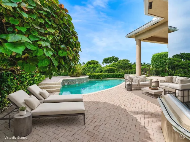 4-bedroom home for sale in Delray Beach - 7700 Bella Verde Way - MondialRealty