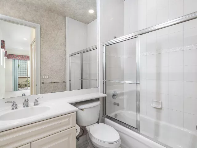 4-bedroom home for sale in Delray Beach - 7700 Bella Verde Way - MondialRealty