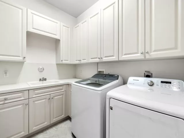 4-bedroom home for sale in Delray Beach - 7700 Bella Verde Way - MondialRealty