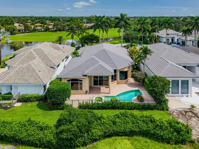 4-bedroom home for sale in Delray Beach - 7700 Bella Verde Way - MondialRealty