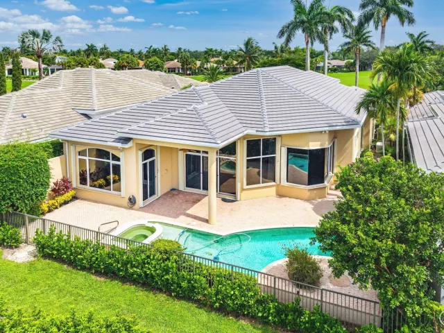 4-bedroom home for sale in Delray Beach - 7700 Bella Verde Way - MondialRealty