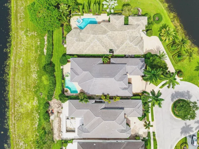 4-bedroom home for sale in Delray Beach - 7700 Bella Verde Way - MondialRealty
