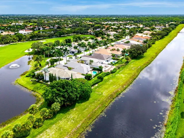 4-bedroom home for sale in Delray Beach - 7700 Bella Verde Way - MondialRealty