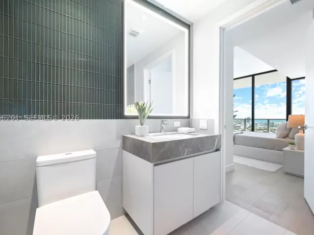 2-bedroom condo for rent in Miami Beach - 500 Alton 3304 - MondialRealty