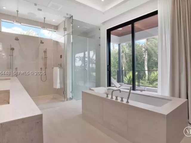 4-bedroom home for rent in Miami Beach - 5831 Alton Rd - MondialRealty