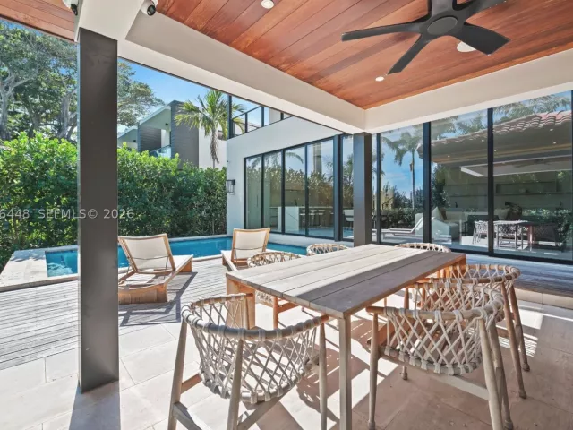 4-bedroom home for rent in Miami Beach - 5831 Alton Rd - MondialRealty