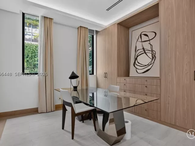 4-bedroom home for rent in Miami Beach - 5831 Alton Rd - MondialRealty