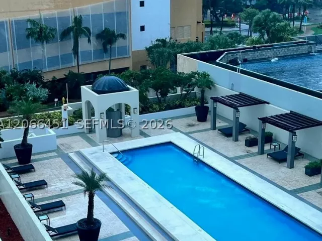 2-bedroom condo for rent in Miami - 800 Claughton Island Dr 704 - MondialRealty