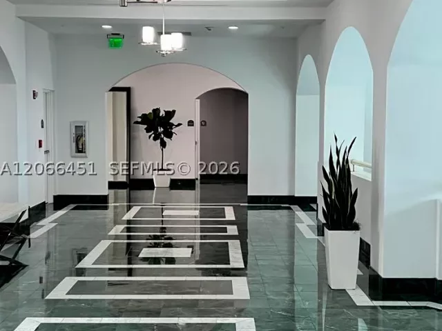 2-bedroom condo for rent in Miami - 800 Claughton Island Dr 704 - MondialRealty