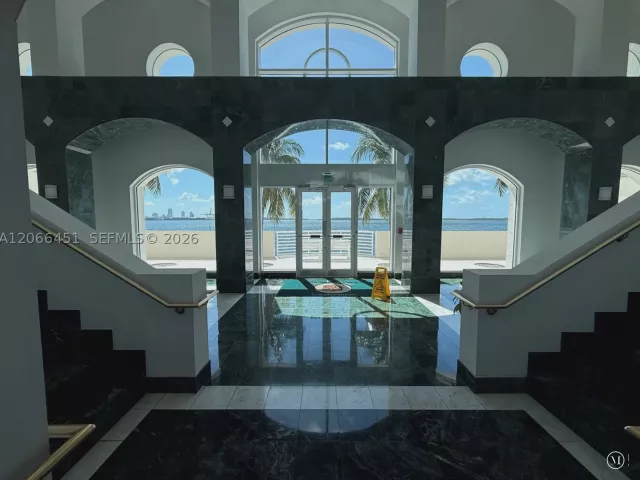 2-bedroom condo for rent in Miami - 800 Claughton Island Dr 704 - MondialRealty