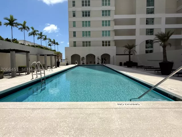 2-bedroom condo for rent in Miami - 800 Claughton Island Dr 704 - MondialRealty